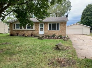 8610 Indigo Ln, Machesney Park, IL 61115