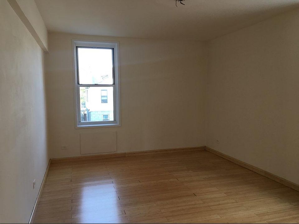 1st image of 14219 Barclay Ave APT 2G