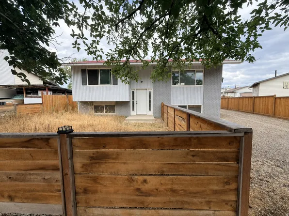 5355 S Nautilus Dr W, Salt Lake City, UT 84118