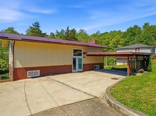 129 Westwood Ln, Huntington, WV 25704