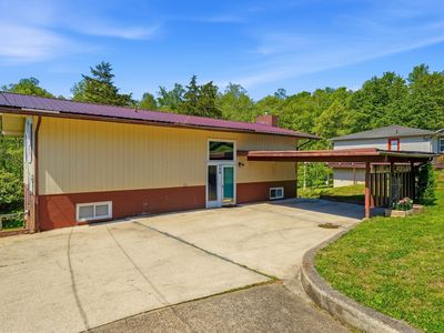 129 Westwood Ln, Huntington, WV, 25704