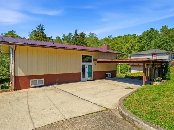 129 Westwood Ln, Huntington, WV 25704