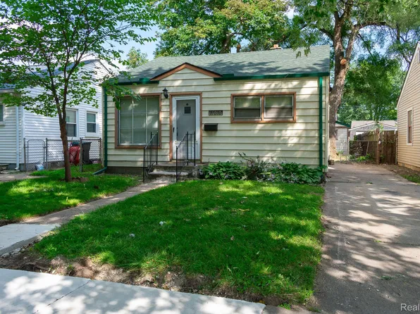 17616 Robert St, Melvindale, MI 48122