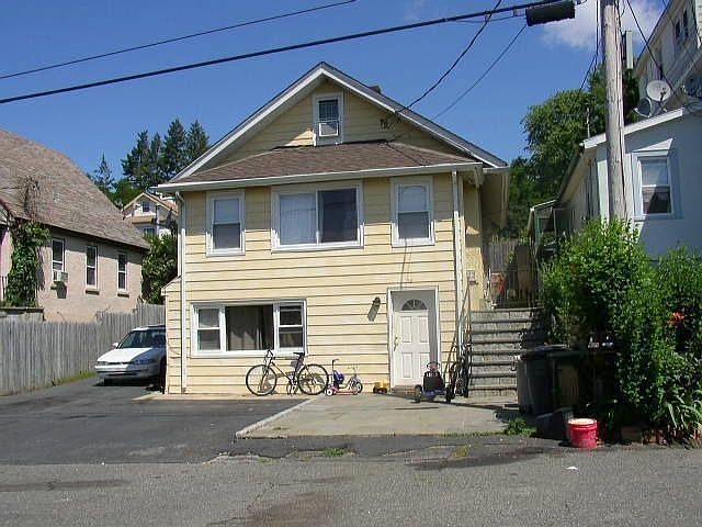 2nd image of 35 Hopper St