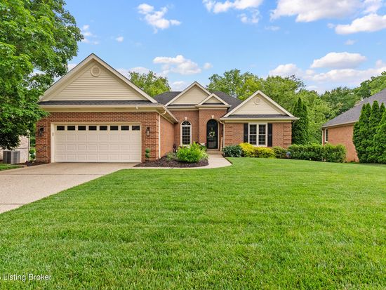 1315 Crosstimbers Dr, Louisville, KY 40245
