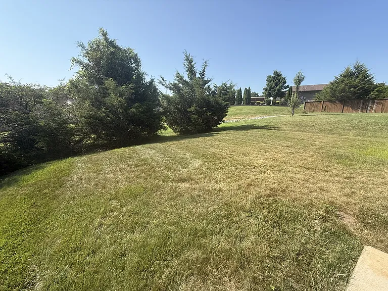 605 Foster Ln — Photo 19