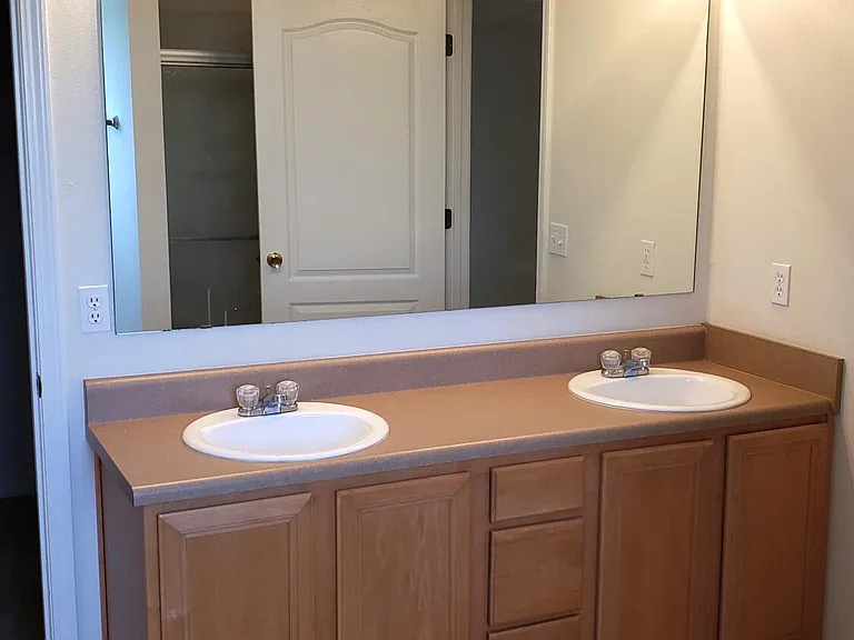 2045 Catline Cir — Photo 5