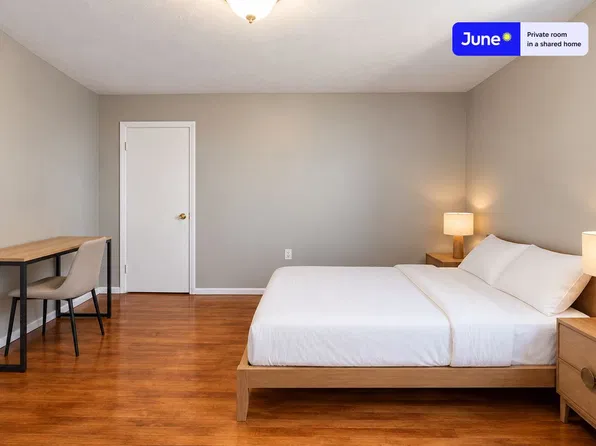 14 Bacon St, Newton, MA