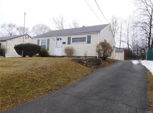 18 Lake Rd, Stony Pt, NY 10980