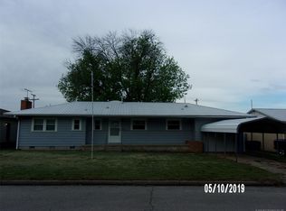 924 W Shawnee Ct, Nowata, OK 74048