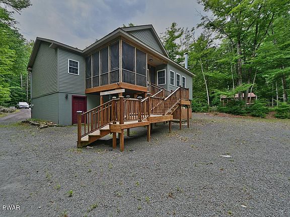 3rd image of 106 Thornwood Ter