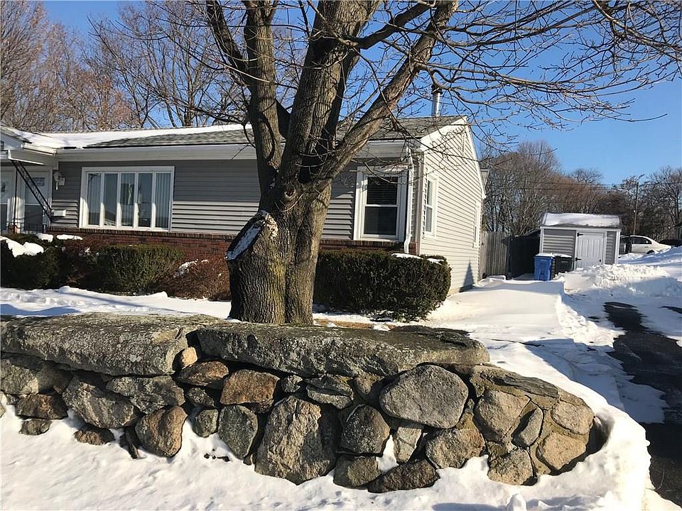1st image of 18 Yeoman Ave