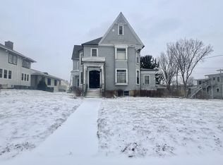 420 North Jackson Street, Janesville, WI 53548