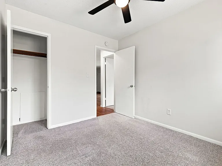 500 - 530 Laurel St — Photo 17