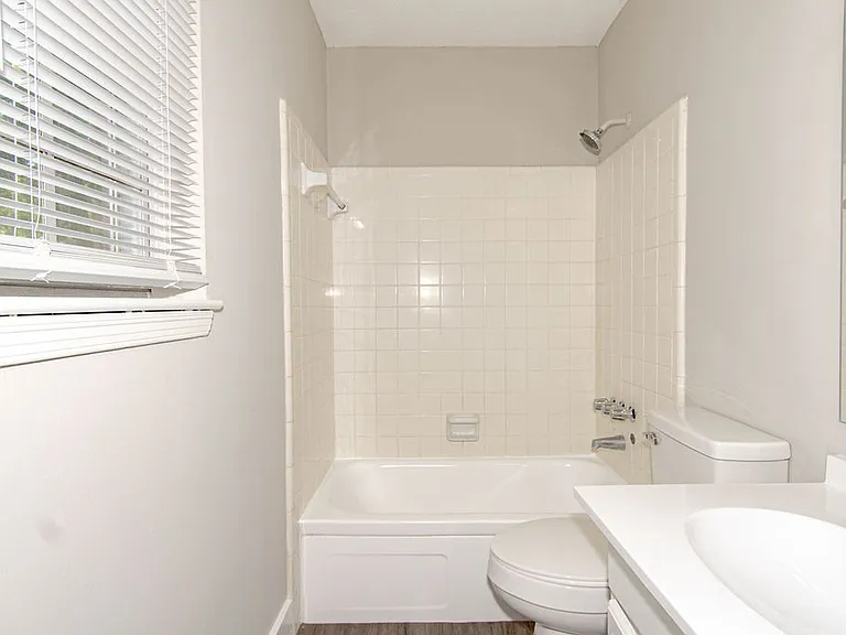 4228 Johnstown Dr — Photo 14
