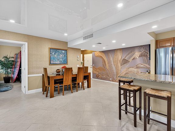 4th image of 336 Golfview Road #704