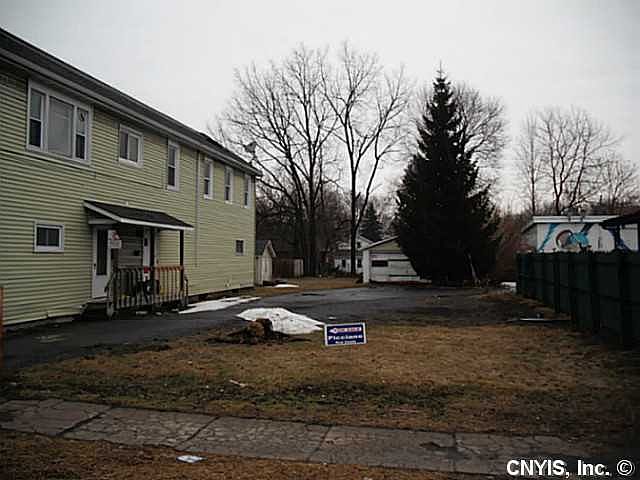 2nd image of 47 Perrine St