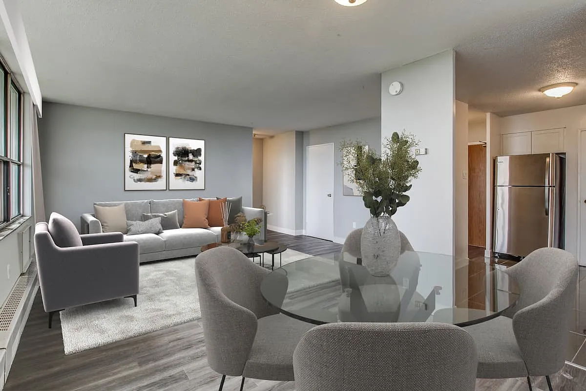Park Royal Village Apartments — Photo 1