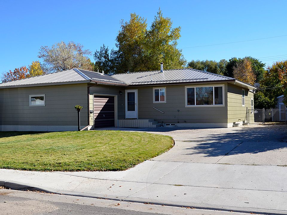 1st image of 1015 McDougall Dr