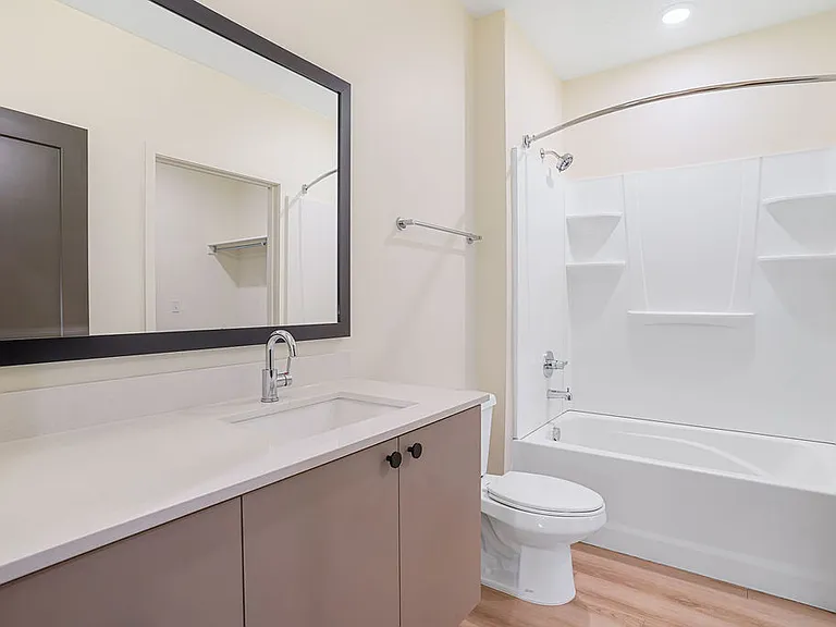 188 N 800th St E #3 — Photo 50