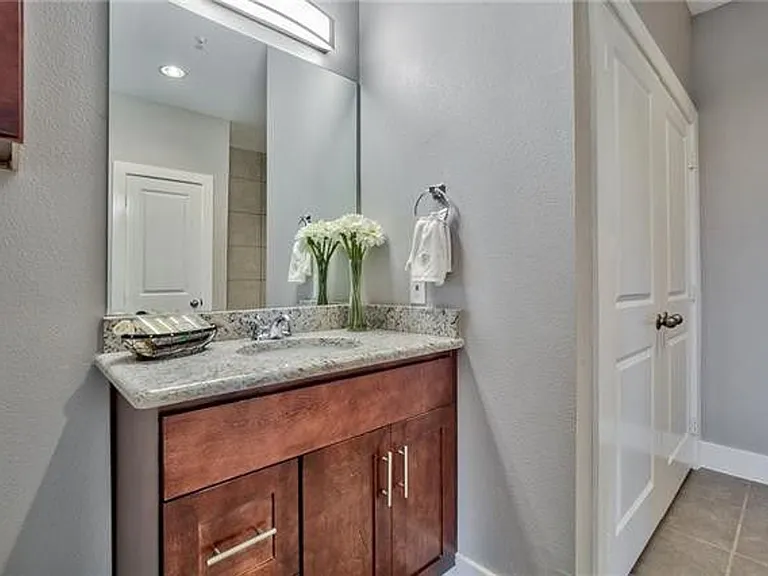 13601 Pinnacle Cir W — Photo 22