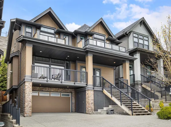 1436 Mitchell St, Coquitlam, BC V3E 0M4