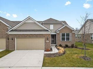 48672 Rockview Rd, Novi, MI 48374