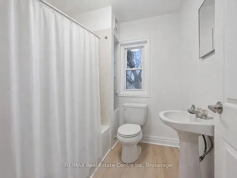 136 Paisley St — Photo 10