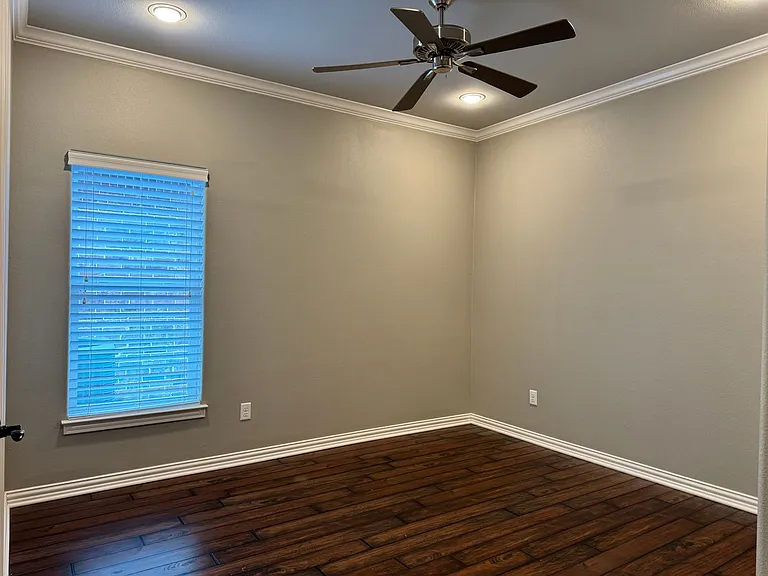 3421 Cottage Ct — Photo 12