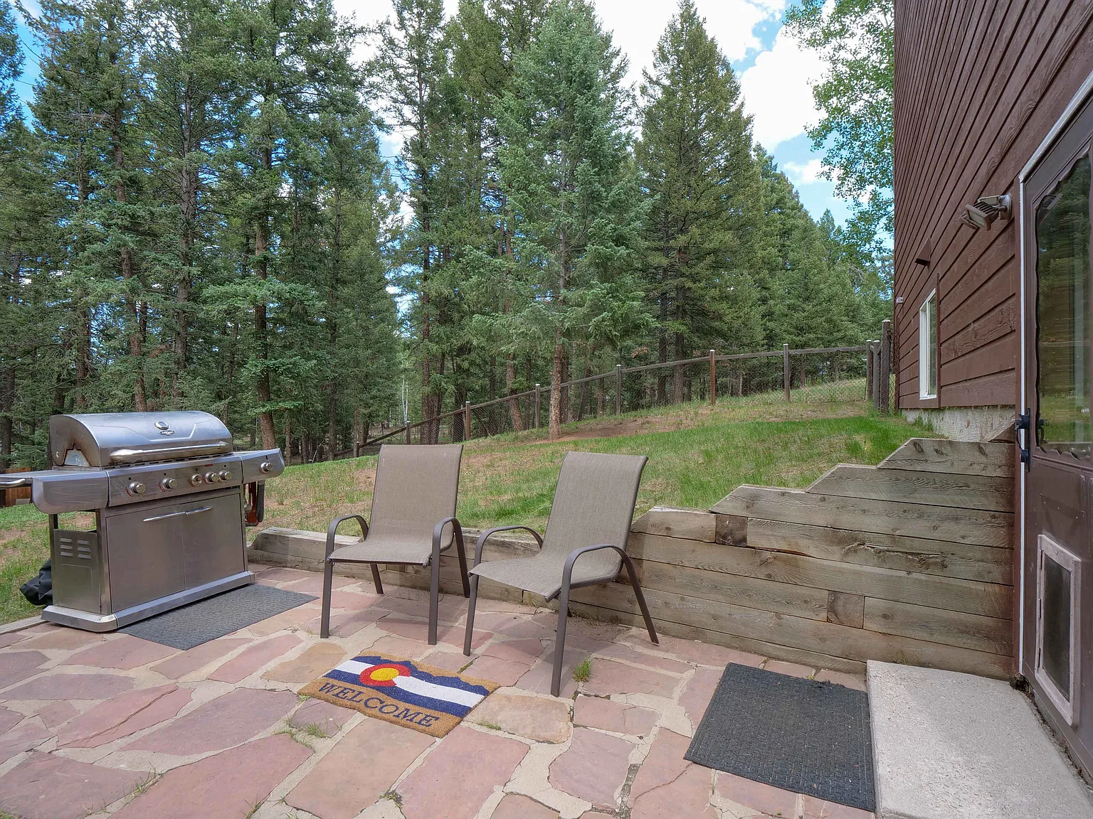 4 bed, 2050 sqft, $3,700 — Photo 4