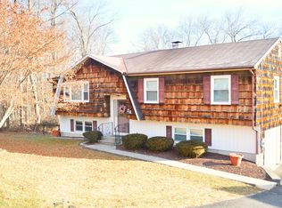 2A Karen Rd, Danbury, CT 06811