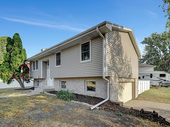 2nd image of 4740 Southhaven Cir