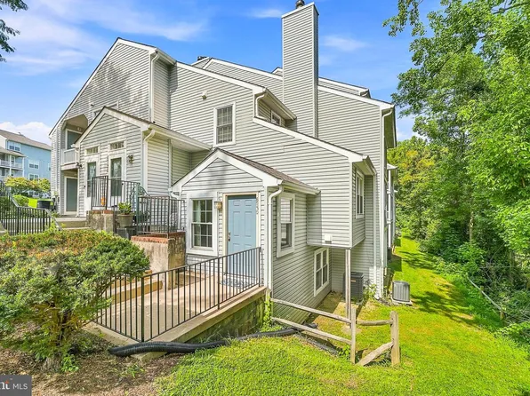 8730 Devon Hills Dr #D, Fort Washington, MD 20744