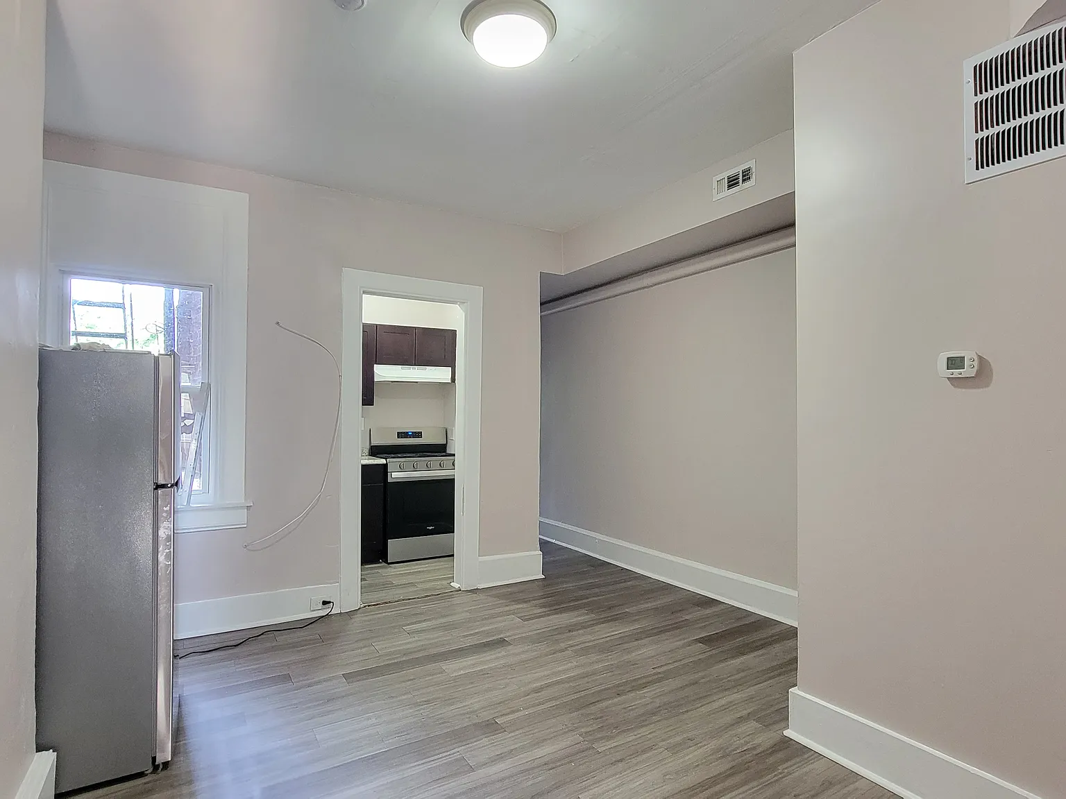 2 bed, 1050 sqft, $1,595 — Photo 1