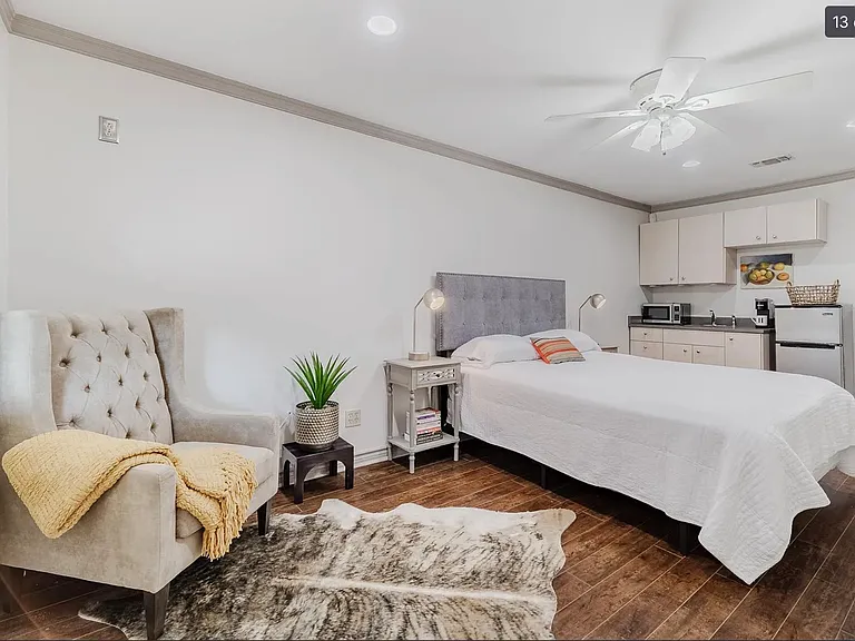 915 Stewart Dr — Photo 18