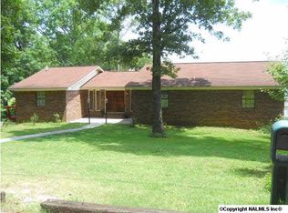 800 Briarcliff Rd, Rainbow City, AL 35906