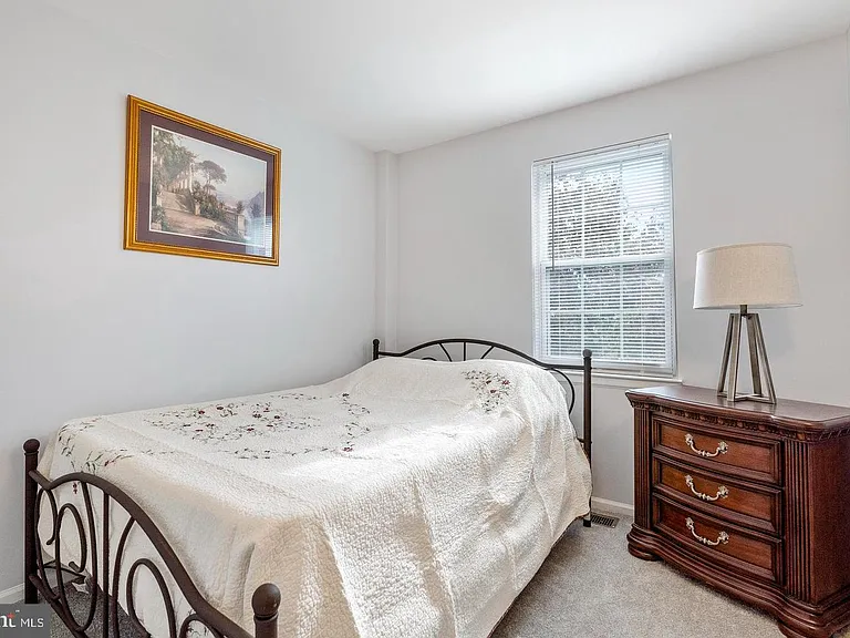 8415 Gold Sunset Way — Photo 17