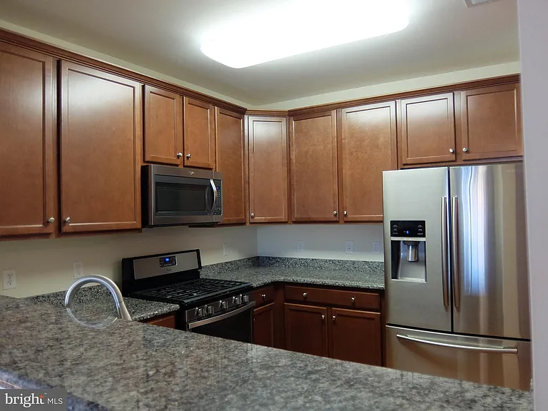 1132 Halifax Pl — Photo 41