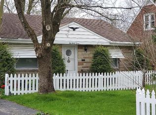 223 Forest Park Dr, Youngstown, OH