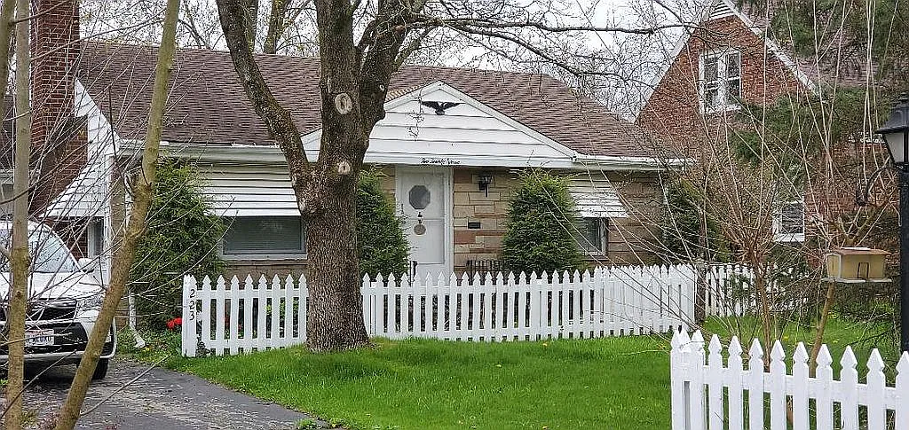 223 Forest Park Dr photo 1