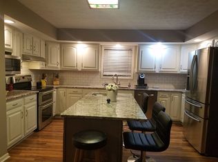 365 Mount Breeze Dr, Cool Ridge, WV 25825