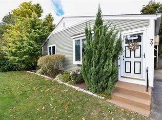 77 Ives Rd, Warwick, RI 02818