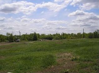 63 White Oak Rd, Mercer, PA 16137