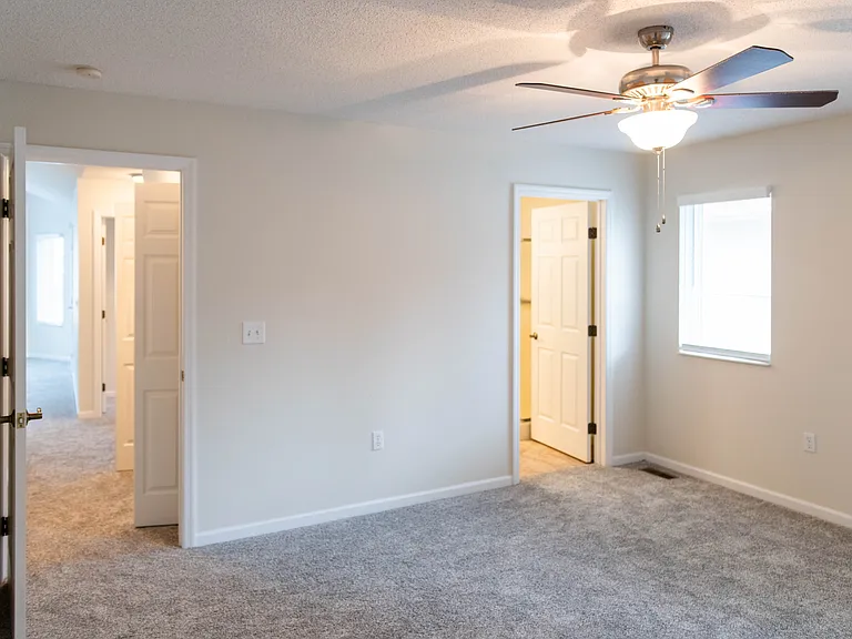 800 Hope Dr — Photo 8