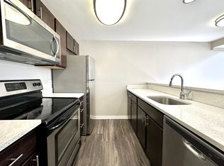 1800 N Halsted St APT 3B, Chicago, IL 60614