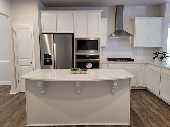 2nd image of 7405 Joseph Creek Ln