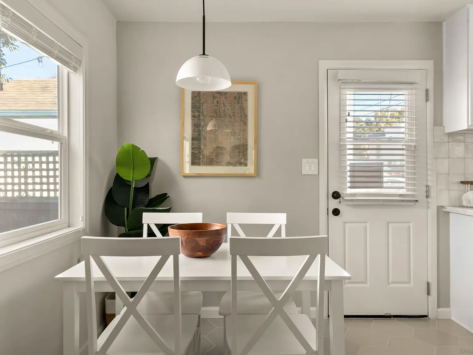 1 bed, 1.0 bath, 600 sqft, $5,900 — Photo 2