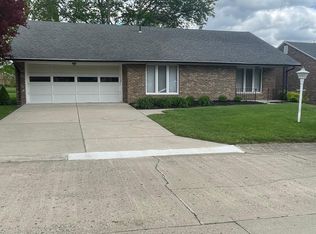 2236 Manhattan Blvd, Springfield, OH 45504