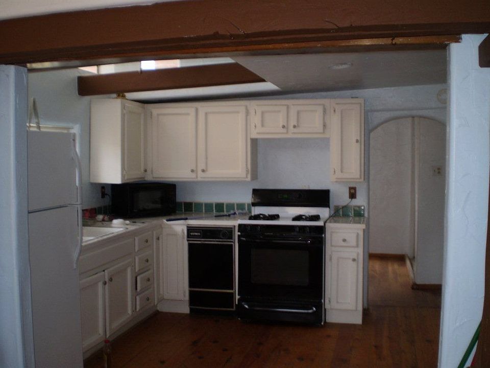2nd image of 3012 Camilo Ln NW