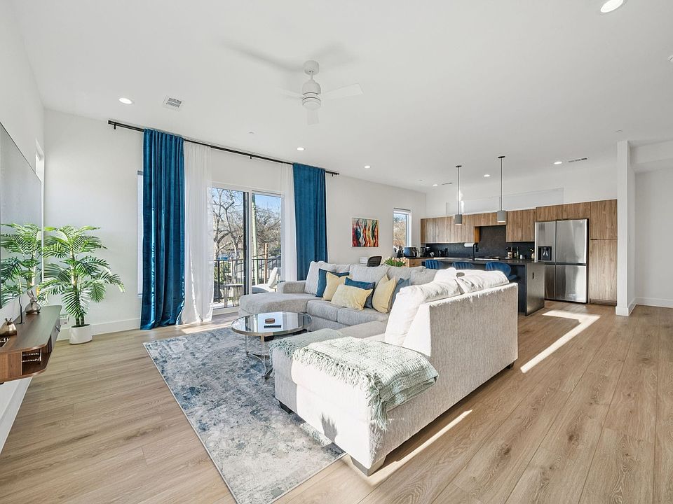 1st image of 2206 Arroyo Ave #101